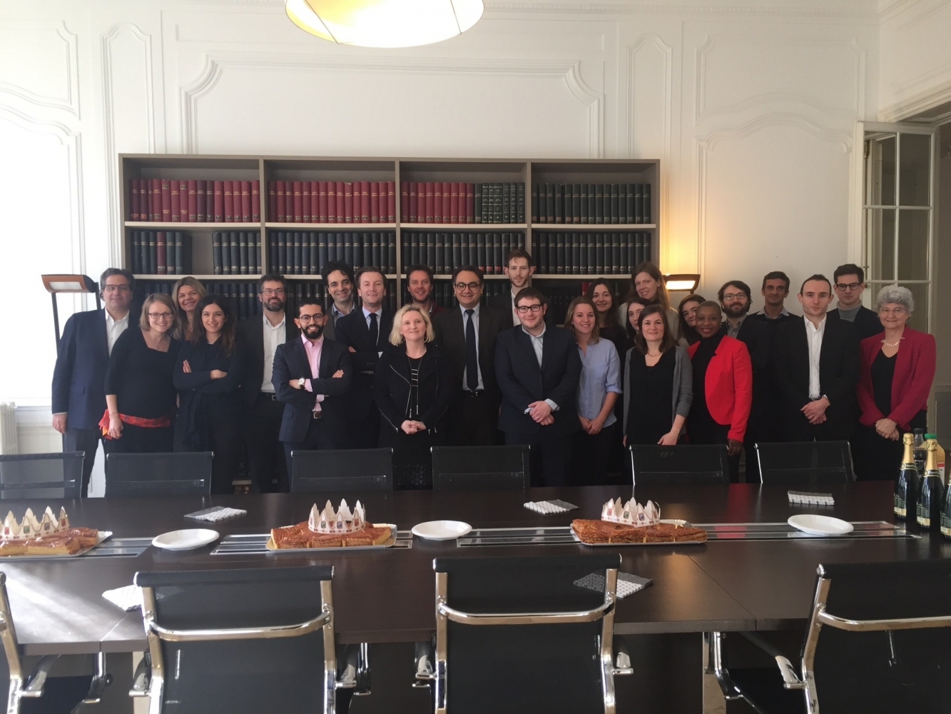 UN MOMENT DE CONVIVIALITÉ CHEZ ATMOS AVOCATS POUR QUI LA GALETTE DES ROIS RESTE UNE TRADITION